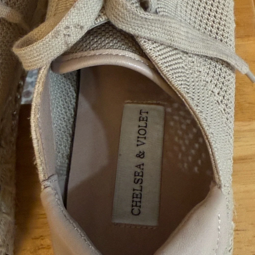 Chelsea & Violet‎ Beige Espadrille Sneakers